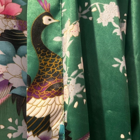 Floral Green Kimono Robe - Picture 6 of 7